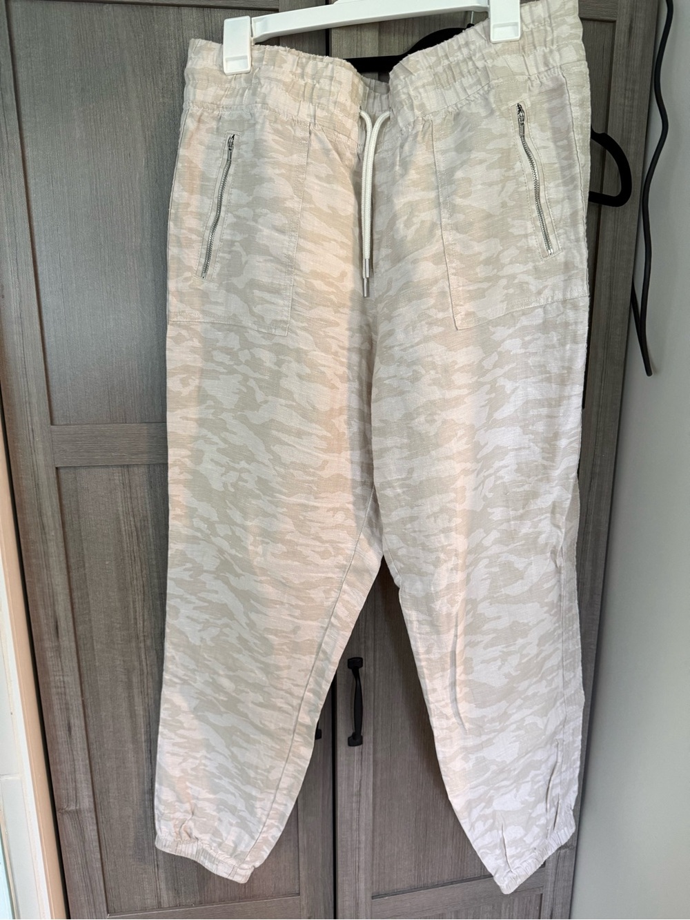 Athleta Beige Camouflage linen Jogger Pants - Casual Drawstring Fit